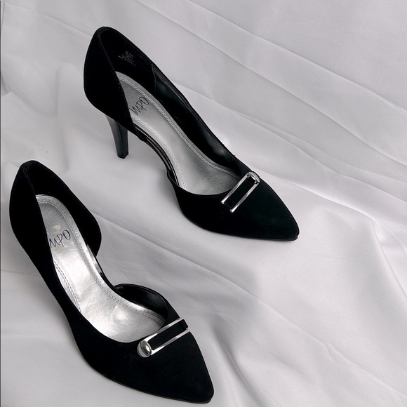 Impo Black Heels with Silver Accent size 8 - Picture 1 of 7